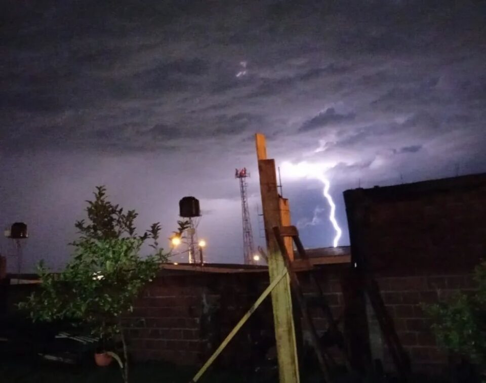 Fin de semana con advertencia naranja por intensas tormentas y ocasional granizo
